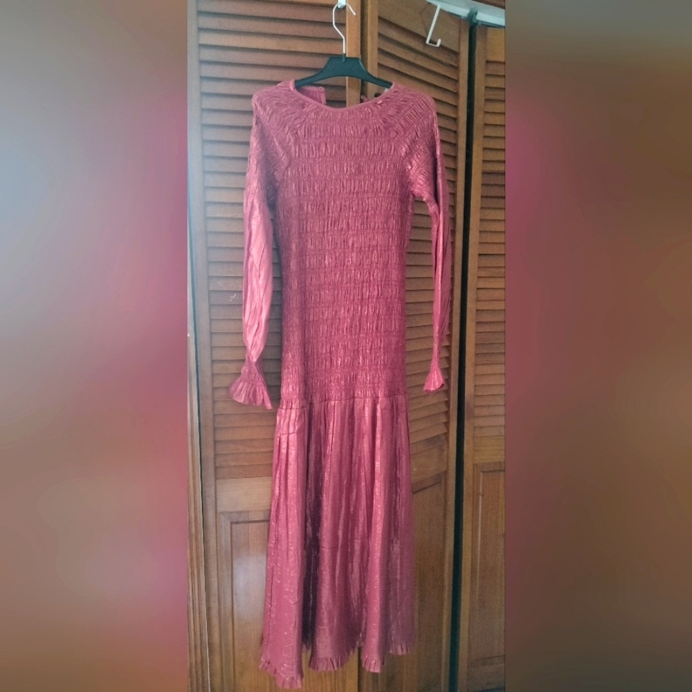 Brand new beautiful ruched gown